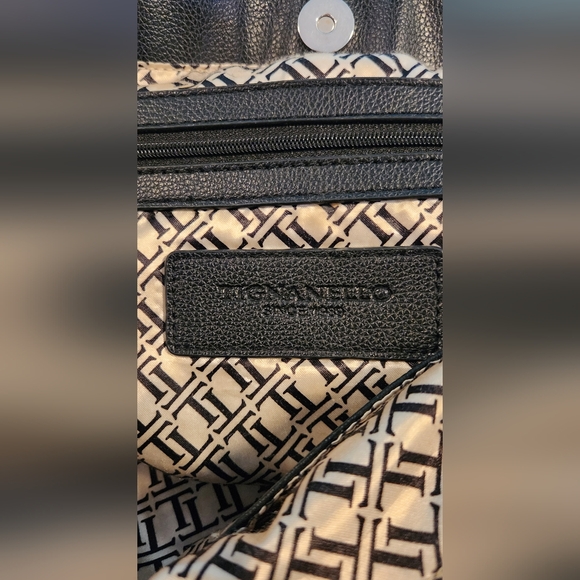 Tignanello black leather purse - Picture 5 of 7